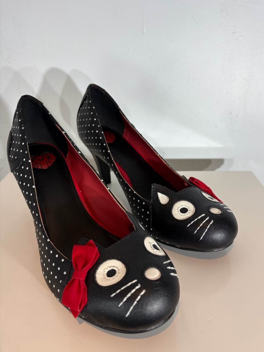 T.U.K. Rewind Polka Dot Kitty Vegan Heels Black Red Bow Size 8